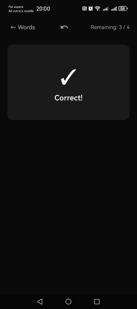 Экран Fluentto: ввод ответа в режиме обучения